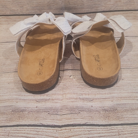 Mata Bow Sandal💞 - Picture 6 of 10